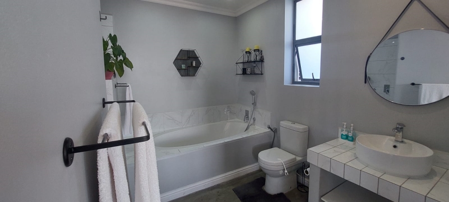 1 Bedroom Property for Sale in Fairhaven Country Estate Western Cape